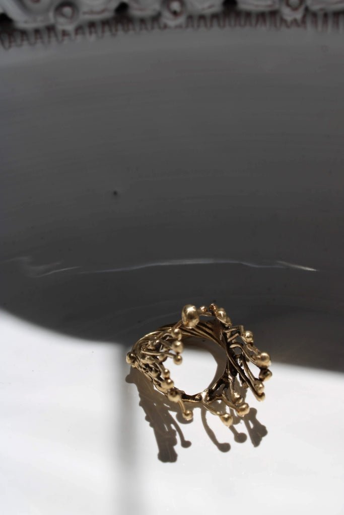 Intueri |ring|