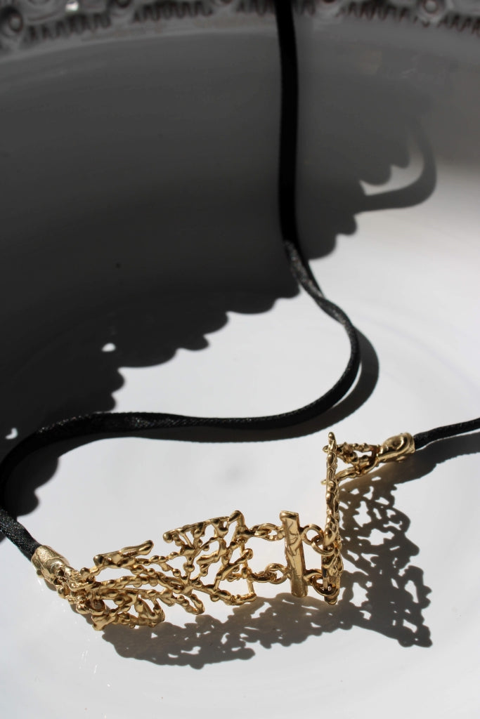 The Shadow of Peaches Tree |Necklace|
