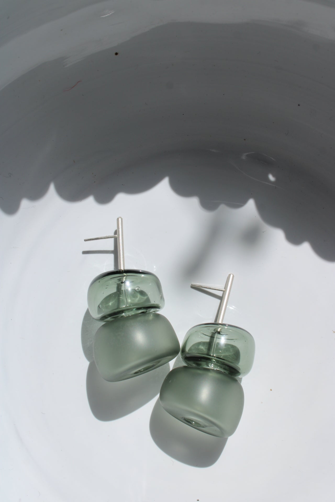 Agapurni NO. 6 in Smoky |Earrings|