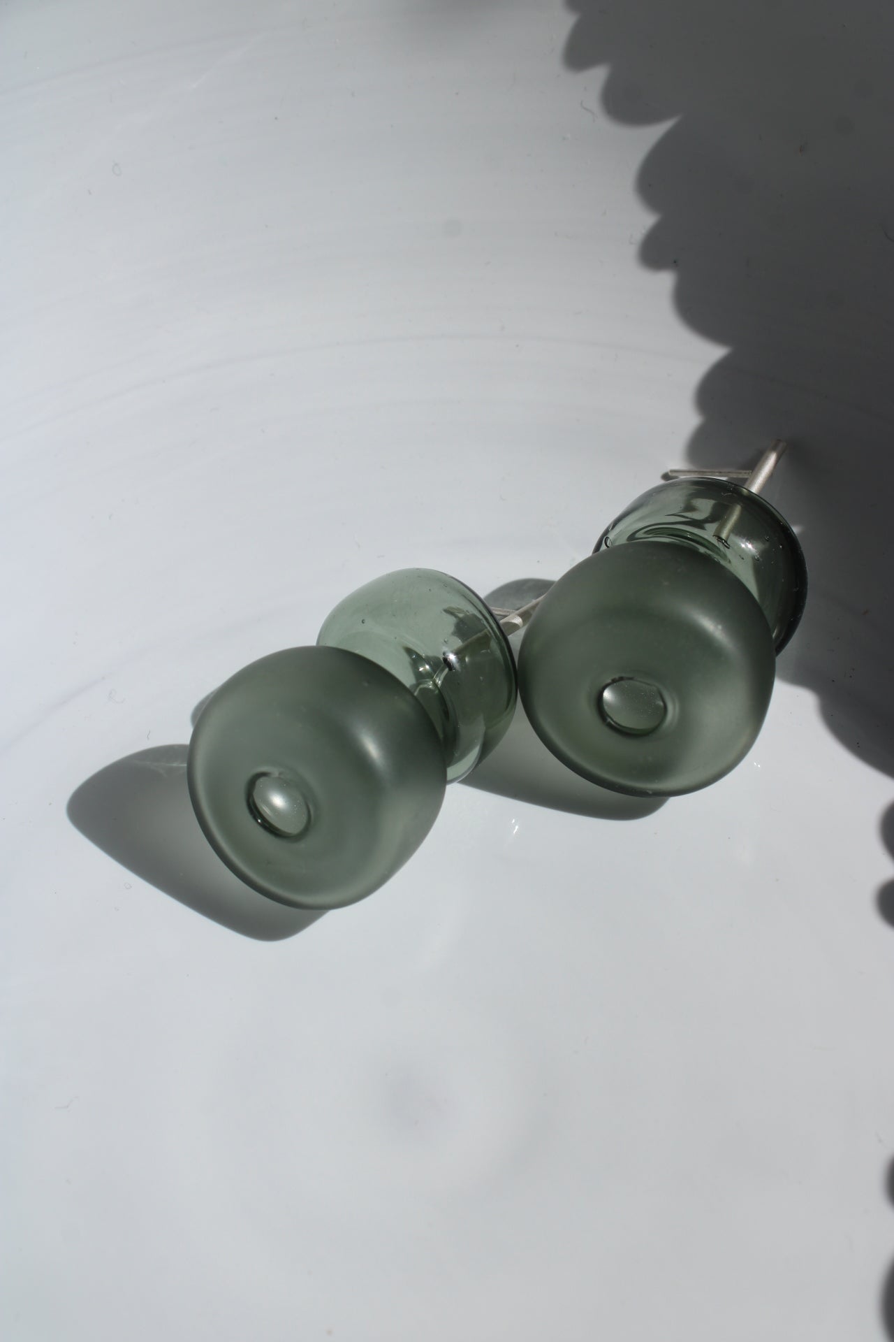 Agapurni NO. 6 in Smoky |Earrings|