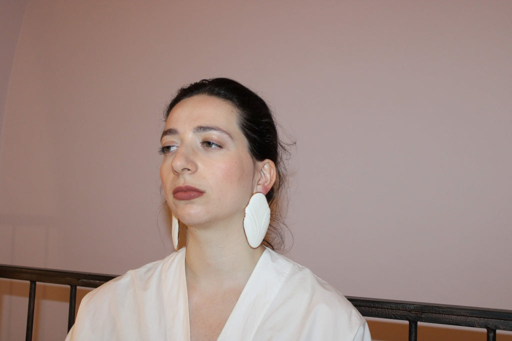 Mademoiselle Pogany L in White |Earrings|