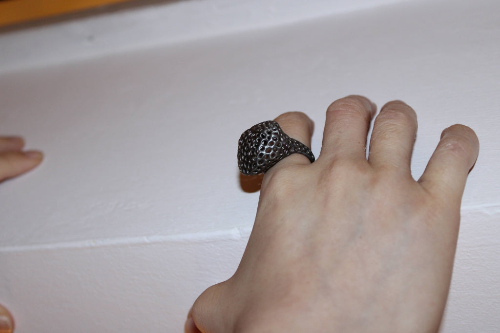 Aria Rotondo in Black |Ring|