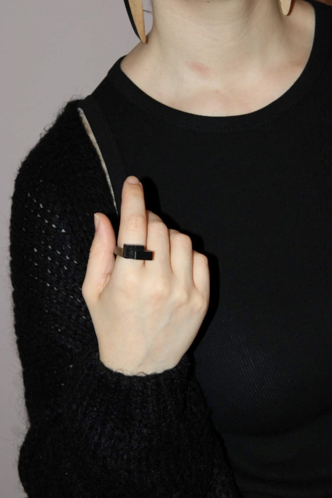 Cornja #105 in Black and Black |Ring|