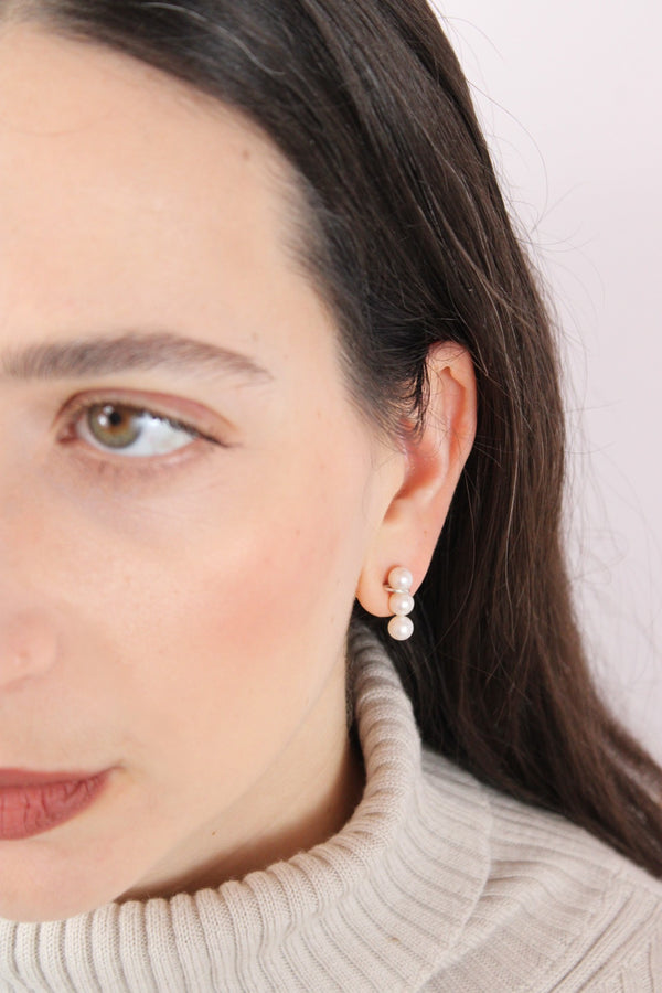 Triple Pearls |Earrings|