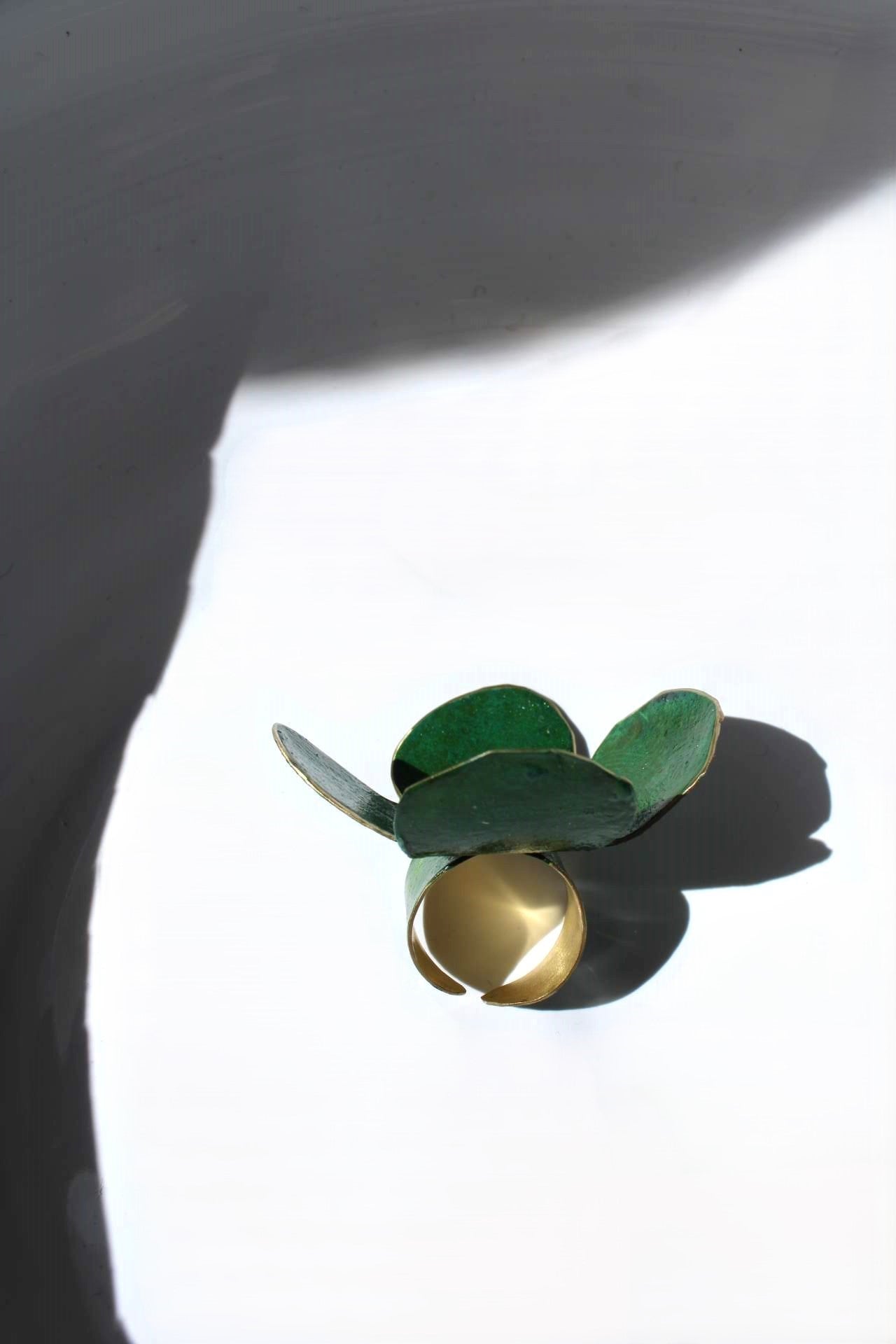 Blume Small in Eire |Ring|