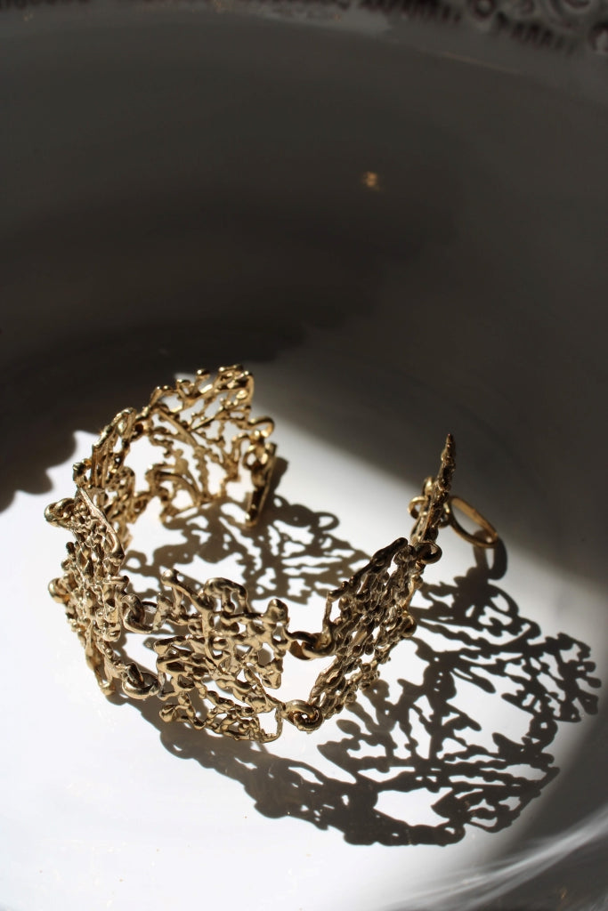 The Shadow of Peaches Tree |Bracelet|