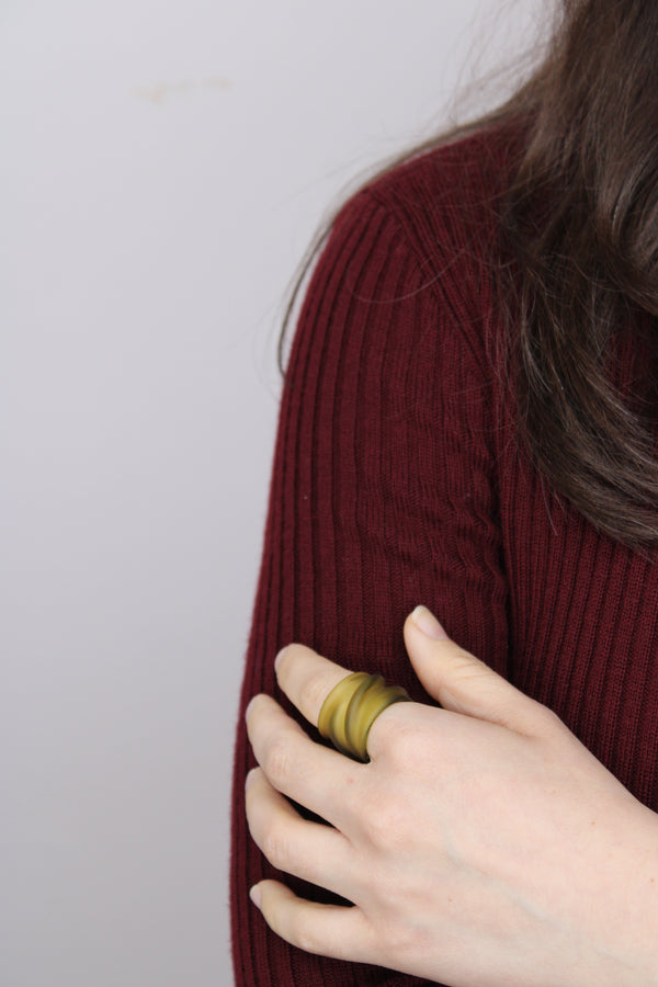 Agapurni NO.1 in Verde Oliva Opaque |Ring|