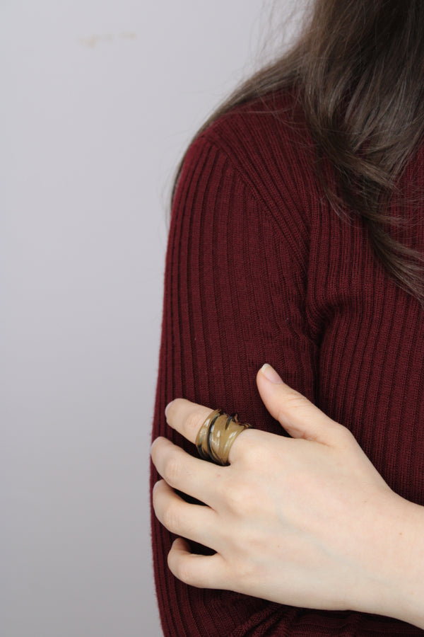 Agapurni NO.1 in Café Bright |Ring|