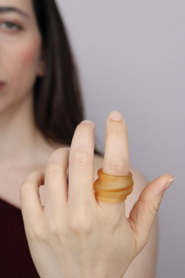 Agapurni NO. 1 in Golden Opaque |Ring|