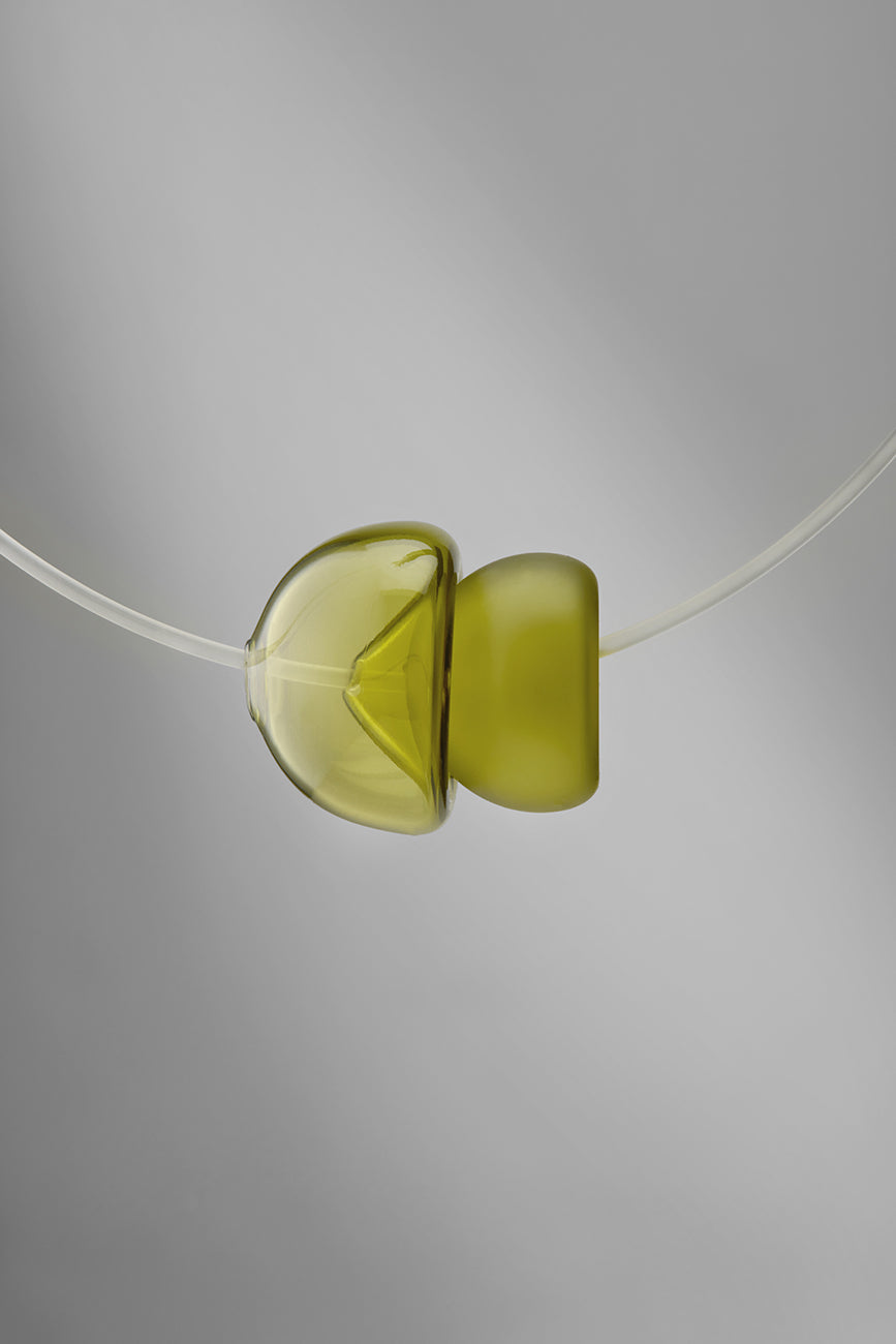 Agapurni NO.6 in Oliva Verde |Necklace|