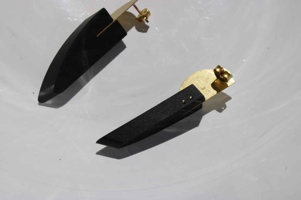 Cornja #136 |earrings| in Black and Black