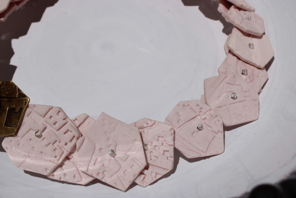 Kalè Polis Collier in Rose